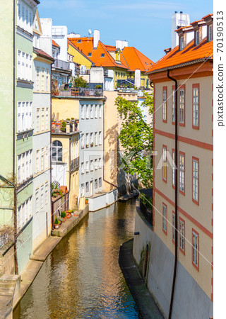 Certovka - narrow canal under Charlse Bridge in Lesser Town, Prague, Czech Republic Certovka - narrow canal under Charlse Bridge in Lesser Town, Prague, Czech Republic 70190513