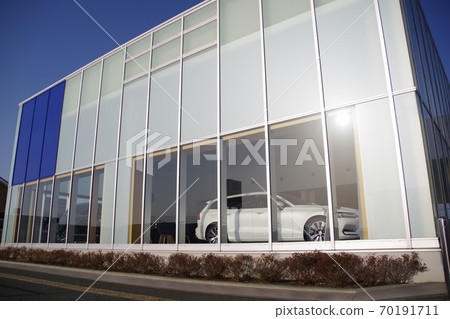 進口車經銷商展廳 70191711