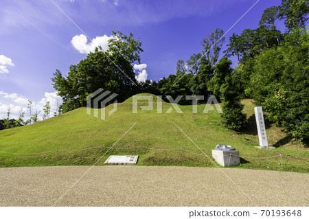 Kitora Tumulus, Asuka Village, Nara Prefecture 70193648