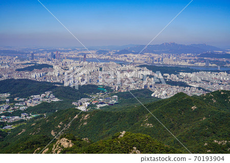 Panoramic view of Gwanaksan in Jungang-dong, Gwacheon-si, Gyeonggi-do, Korea Panoramic view of Gwanaksan in Jungang-dong, Gwacheon-si, Gyeonggi-do, Korea 70193904