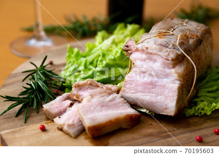 烤豬肉 烤豬肉 70195603
