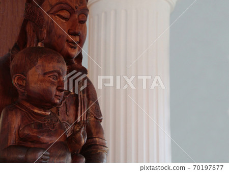 Jibo Kannon菩薩雕像安置在泰國Chen Lai Wat Phi Prakun地區的中國式設施中 Jibo Kannon菩薩雕像安置在泰國Chen Lai Wat Phi Prakun地區的中國式設施中 70197877