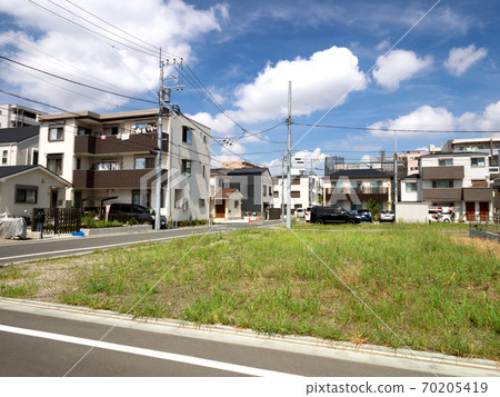 Residential area vacant land 70205419