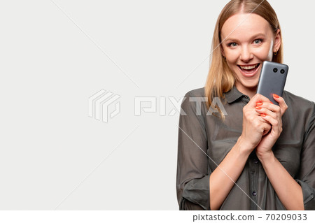 modern device female user technology addiction modern device female user technology addiction 70209033