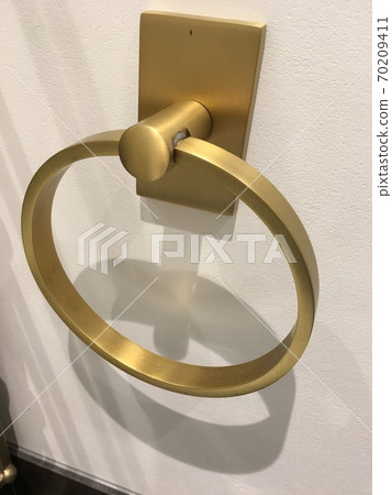 Gold round towel rack ring Gold round towel rack ring 70209411