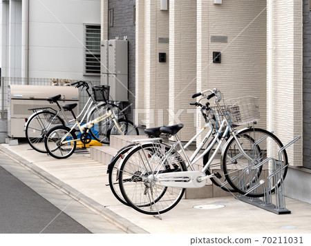Apartment bicycle parking space 70211031