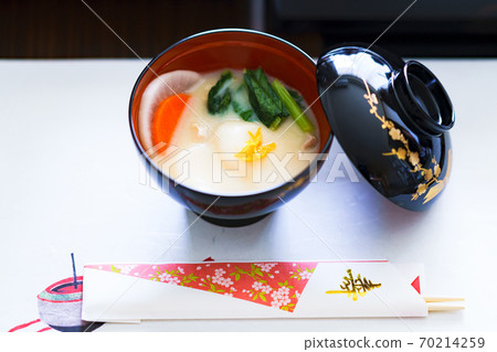 Kansai-style ozoni made with white miso [Image of Japanese New Year] 70214259