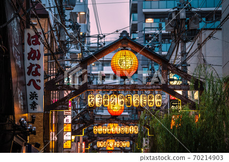 View of Yokohama cityscape of Japan, such as Yokohama's Noge bar (Yanagi-dori) View of Yokohama cityscape of Japan, such as Yokohama's Noge bar (Yanagi-dori) 70214903