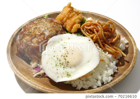 Hot loco moco bowl with chicken nuggets and napolitan (white background) 70216610