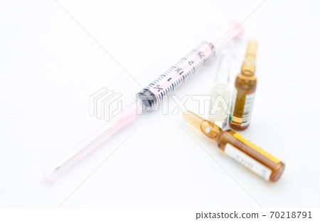 Vaccine image of new coronavirus 70218791