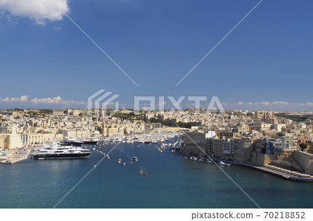 Birgu Senglea and Grand Harbor seen from Malta Upper Baraka Garden Birgu Senglea and Grand Harbor seen from Malta Upper Baraka Garden 70218852