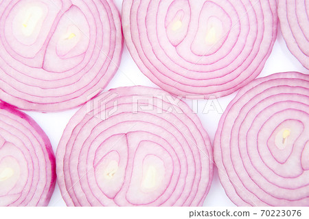 The cut part of the onion for the salad 70223076