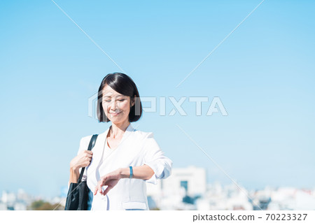 商業女性高級 商業女性高級 70223327