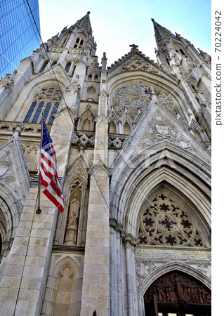 New York Manhattanville Street 70224042