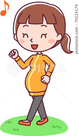 Pregnant woman walking (musical note) 70224179