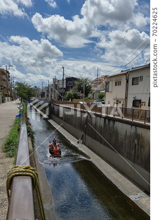 Riverbed cleaning, Ota-ku, Tokyo, Nomigawa, near Yukigaya Junior High School Riverbed cleaning, Ota-ku, Tokyo, Nomigawa, near Yukigaya Junior High School 70224625