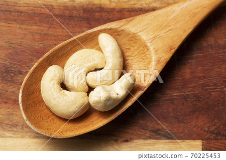 Cashew nut spice 70225453