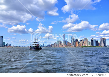 從海看到紐約曼哈頓景觀 從海看到紐約曼哈頓景觀 70228963