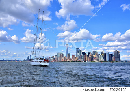 New York Manhattan landscape seen from the sea New York Manhattan landscape seen from the sea 70229131