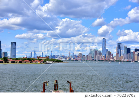 New York Manhattan landscape seen from the sea New York Manhattan landscape seen from the sea 70229702