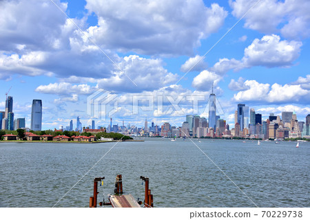 New York Manhattan landscape seen from the sea New York Manhattan landscape seen from the sea 70229738