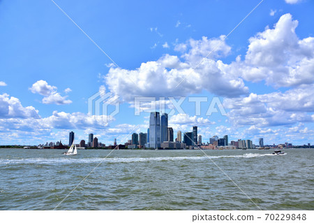 New York Manhattan landscape seen from the sea New York Manhattan landscape seen from the sea 70229848