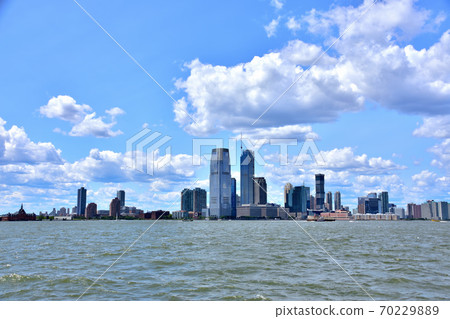 New York Manhattan landscape seen from the sea New York Manhattan landscape seen from the sea 70229889