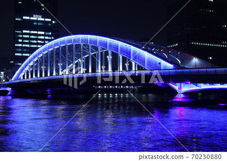 Illumination of the Sumida River Bridge that creates a lively waterside "Eitai Bridge" Illumination of the Sumida River Bridge that creates a lively waterside "Eitai Bridge" 70230880