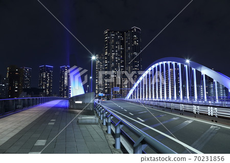 Illumination of the Sumida River Bridge that creates a lively waterside "Tsukiji Ohashi" Illumination of the Sumida River Bridge that creates a lively waterside "Tsukiji Ohashi" 70231856