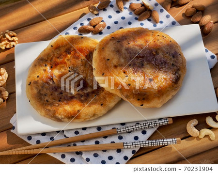 Asian food hotteok and nuts Asian food hotteok and nuts 70231904