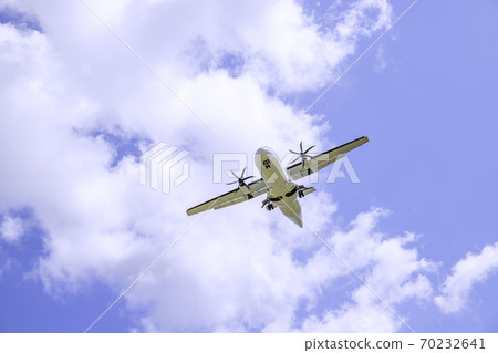 Airplane ATR42-600 Airplane ATR42-600 70232641