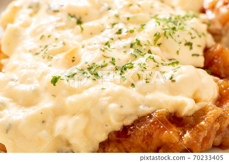 Up of tartar sauce (chicken nanban). 70233405