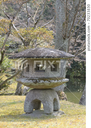 Katsura Rikyu Yukimi lantern Katsura Rikyu Yukimi lantern 70233830