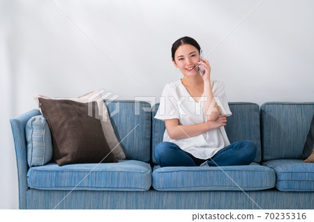 女沙發 70235316
