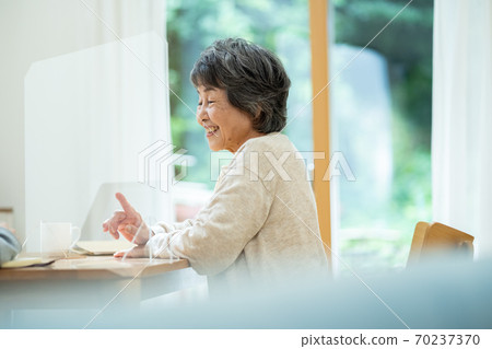 女高管諮詢保險 女高管諮詢保險 70237370