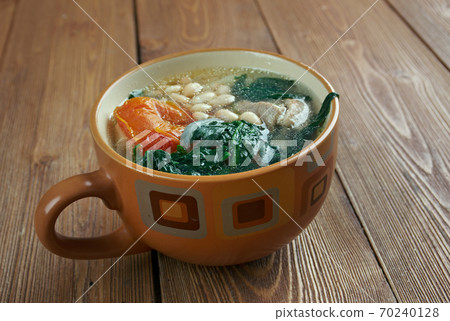 Caldo gallego Caldo gallego 70240128