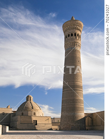 Po-i-Kalyan minaret, Bukhara, Uzbekistan Po-i-Kalyan minaret, Bukhara, Uzbekistan 70241027