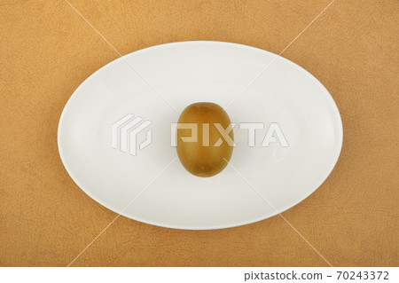 Kiwi fruit	 70243372