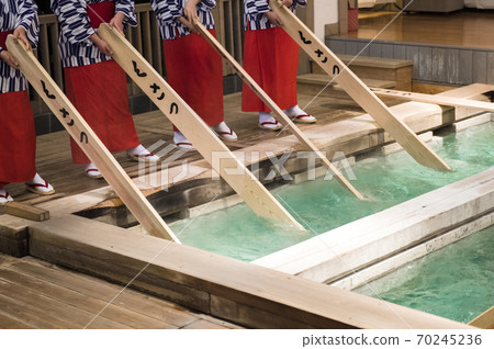[Gunma Prefecture] Kusatsu Onsen Yumomi Show. Go To Travel Campaign!! 70245236
