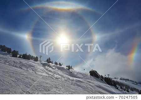 Sun Halos Sun Halos 70247505