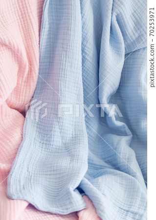 Blue and pink muslin plaids blankets for children Blue and pink muslin plaids blankets for children 70253971
