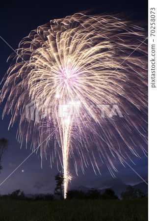 [夏季圖片]煙火素材 70258073