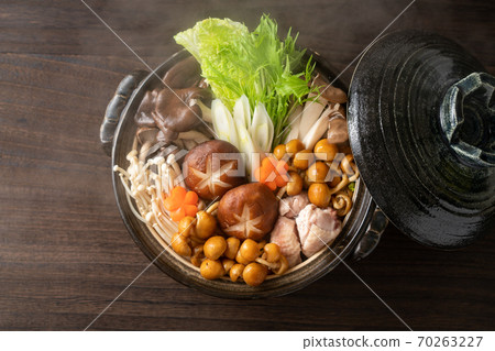 Mushroom pot   70263227