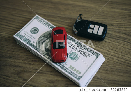 New car buying ideas concept. 70265211