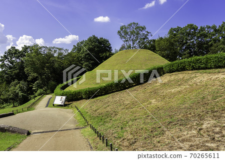 Takamatsuzuka Tomb, Asuka Village, Nara Prefecture 70265611