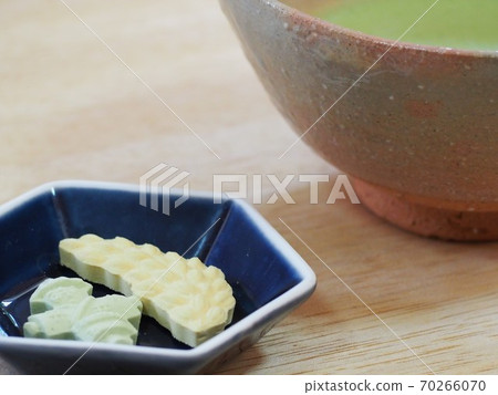Tea ceremony matcha 70266070