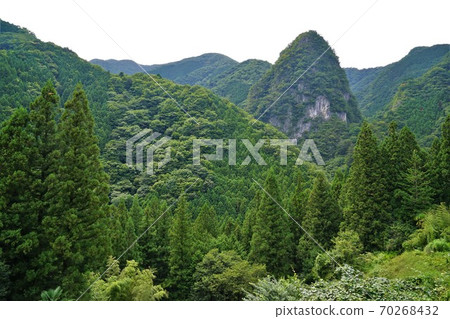 腳下的稻村岩 70268432