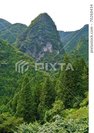腳下的稻村岩 70268434