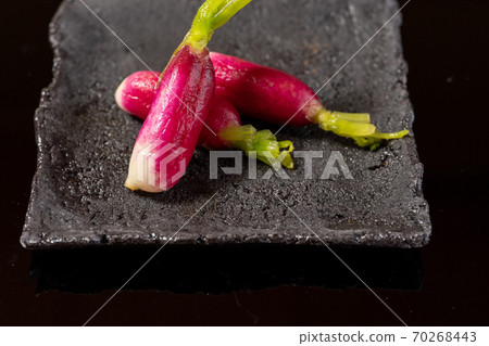 Princess radish 70268443