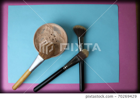 Beauty box, crumbly matte mineral powder Beauty box, crumbly matte mineral powder 70269429